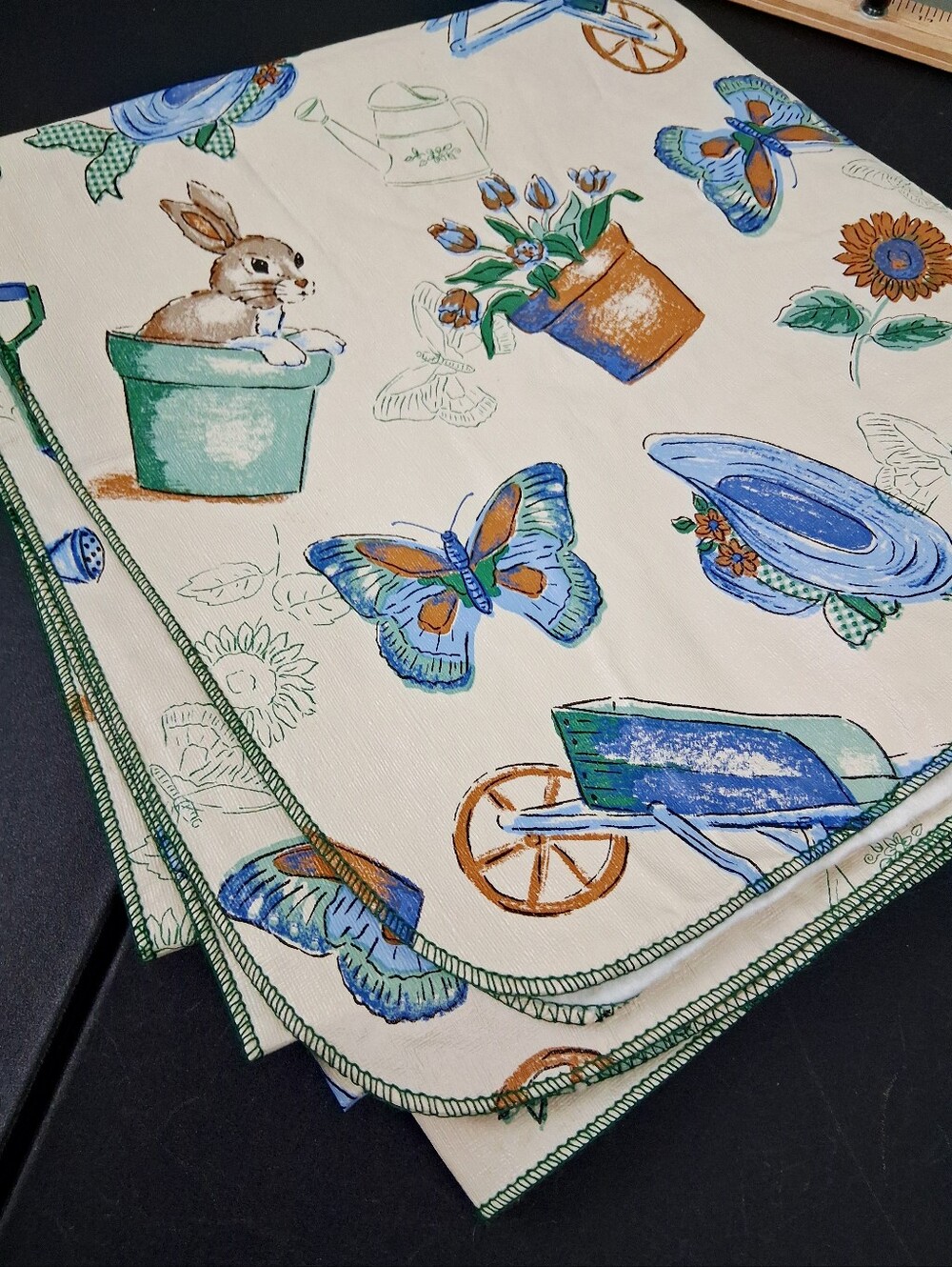Vintage Garden Party Vinyl Tablecloth Waterproof Top Felt Back Bunnies 52X52in